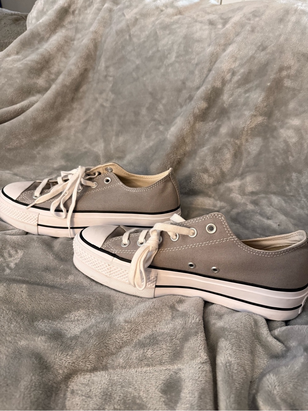 Converse All Star Low Top Sneakers - Gray & White - Picture 5 of 7